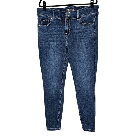 Torrid 16 Jegging Three Button Stretch Skinny High Rise Medium Wash Super Soft - Picture 1 of 5
